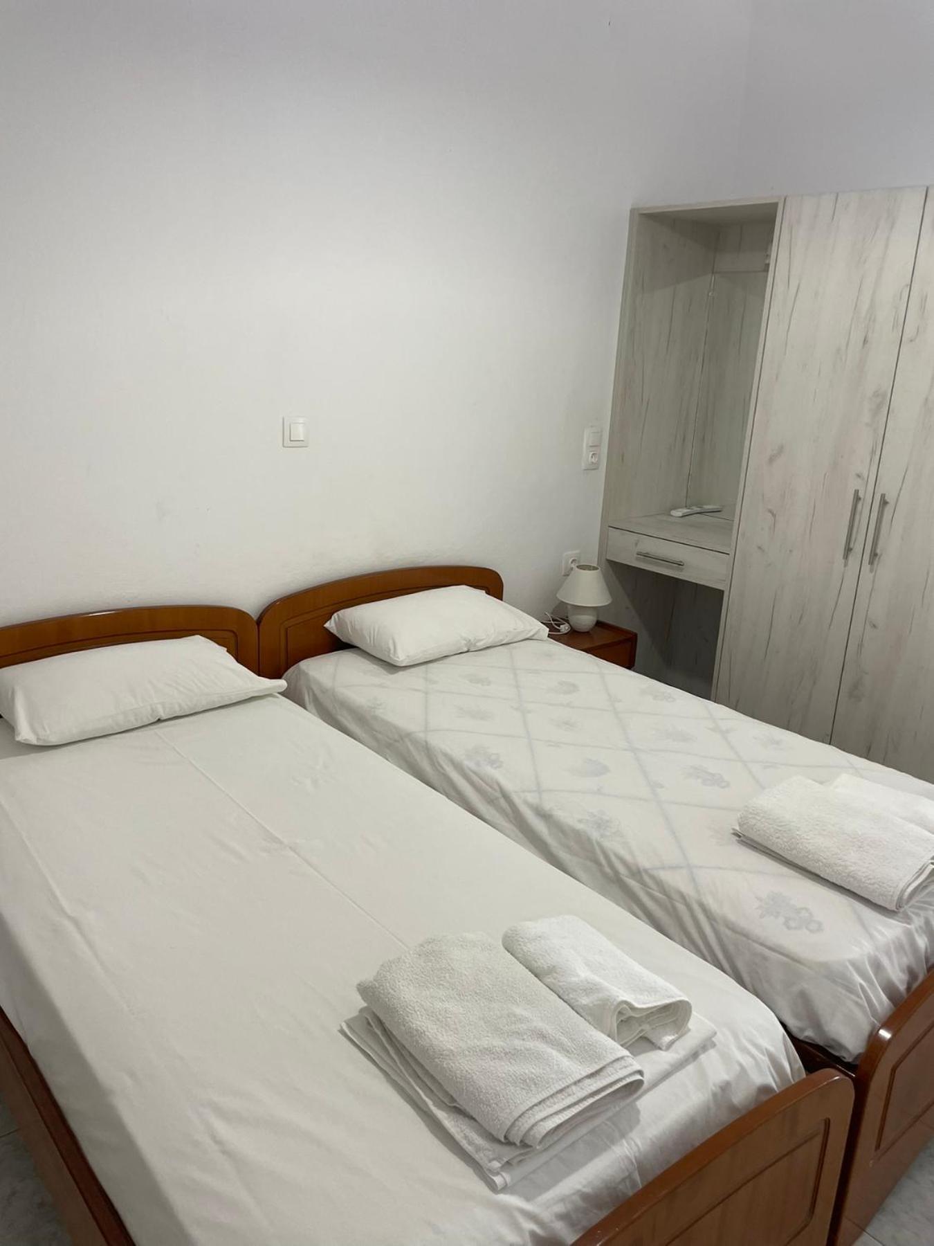 Nafsika Apartments อายีโอส เยออร์ยิโอส ปากอน ภายนอก รูปภาพ